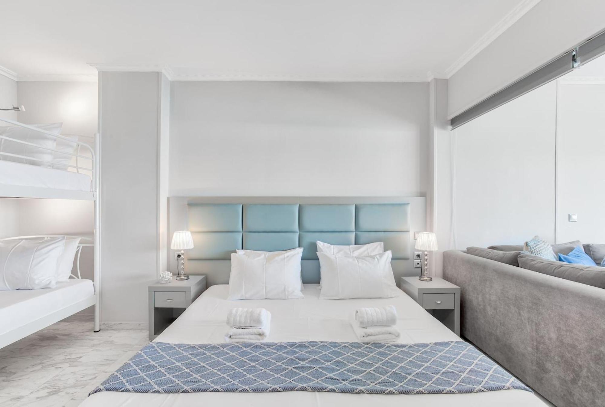 Modern Seaside Oasis In Pireas, Seaview & King Bed Διαμέρισμα Εξωτερικό φωτογραφία